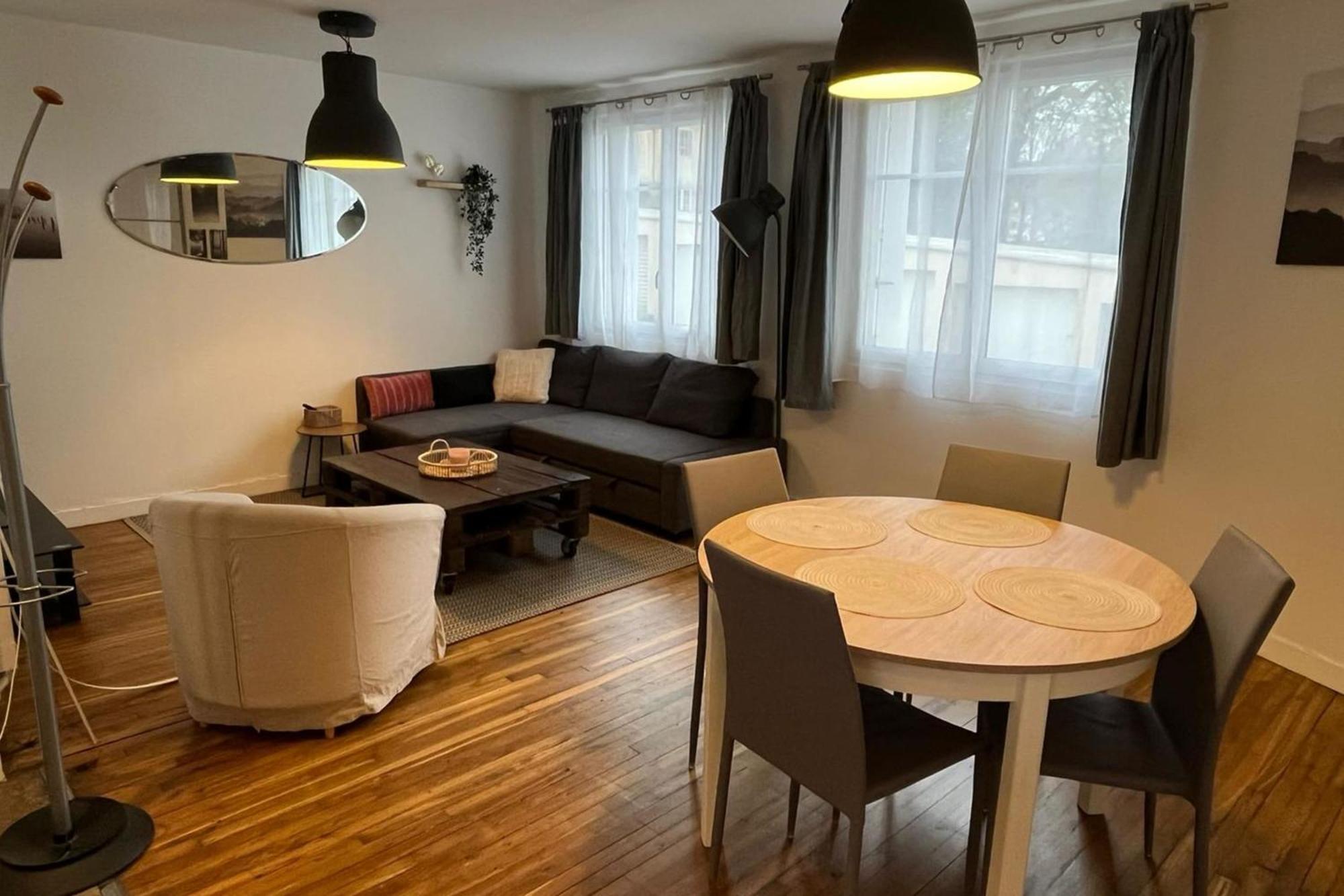 Appartement Charming Cozy Nest In Nantes Extérieur photo