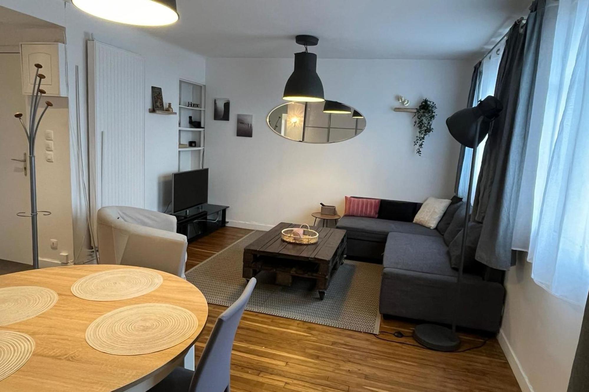 Appartement Charming Cozy Nest In Nantes Extérieur photo