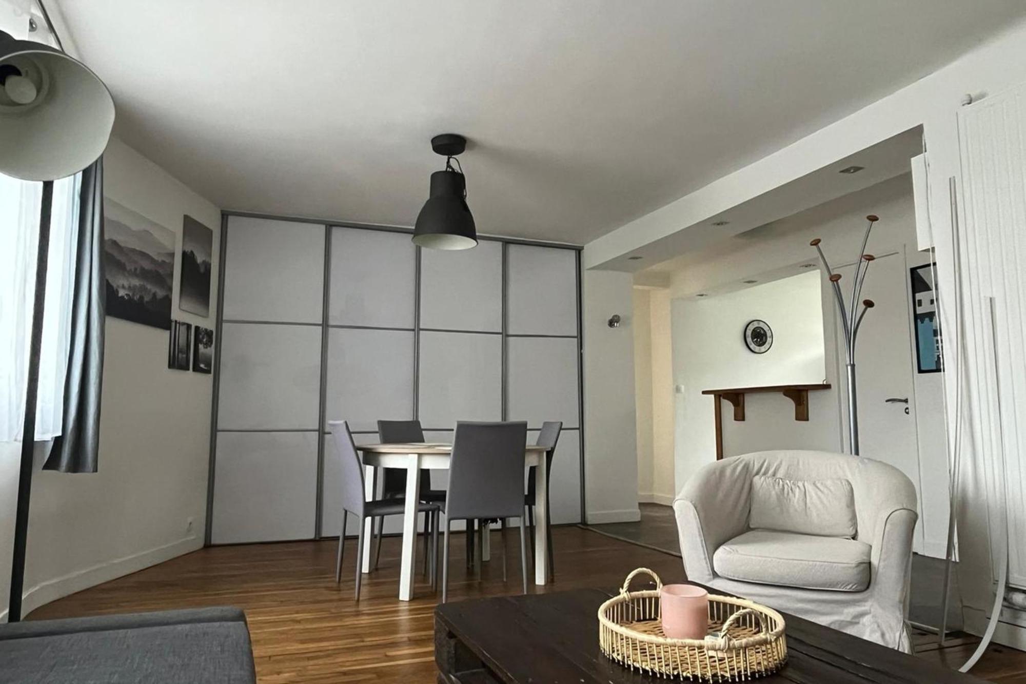 Appartement Charming Cozy Nest In Nantes Extérieur photo